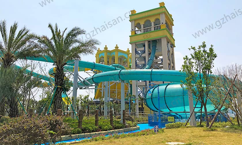 浙江大目湾阿拉的海水上乐园太空一号滑道