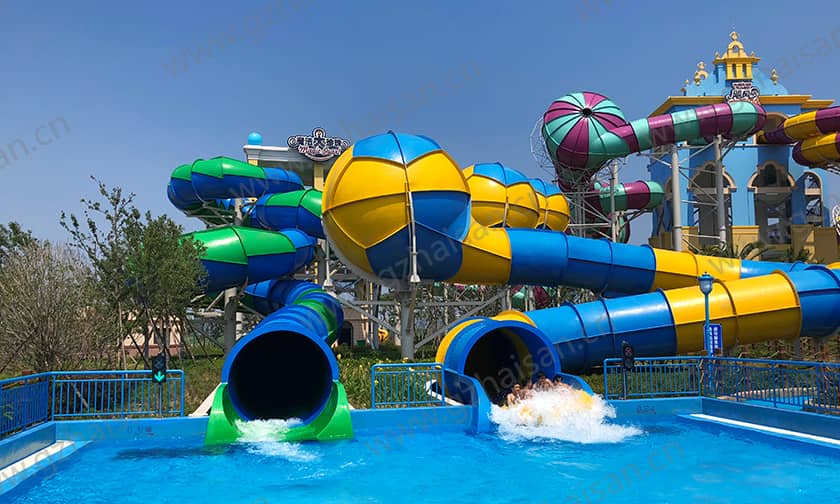 浙江宁波大目湾阿拉的海水上乐园巨龙传奇