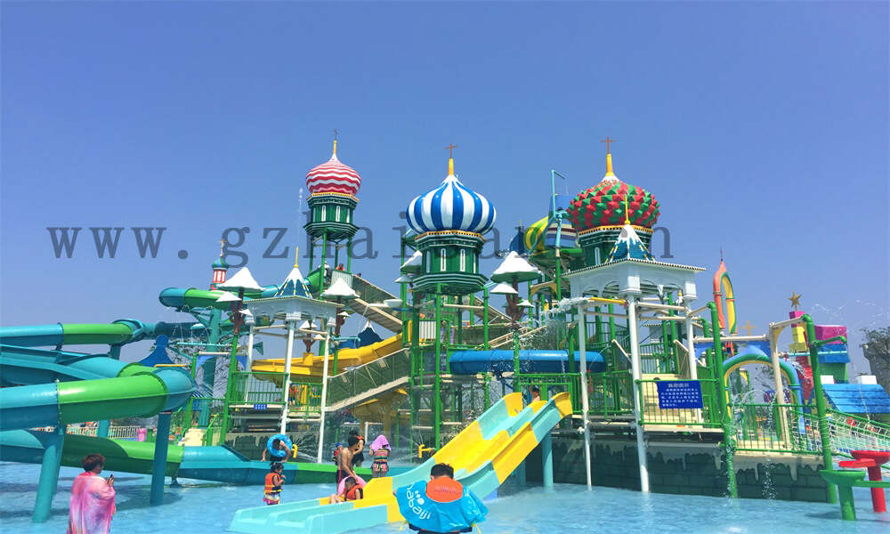 如何进行水上乐园设备的防滑处理？